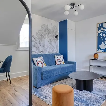 Proche Chateau De - Le Saphir - 346b * Βερσαλλίες