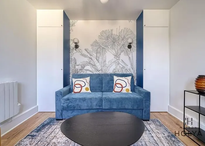 Proche Chateau De - Le Saphir - 346b * 베흑사이으